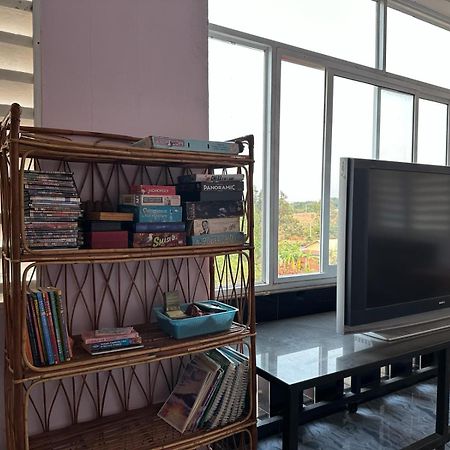 The Vibe Guesthouse Кампот Екстер'єр фото